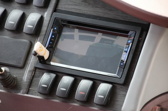 ISUZU Visigo   2DIN JVC s přehrávačem DVD