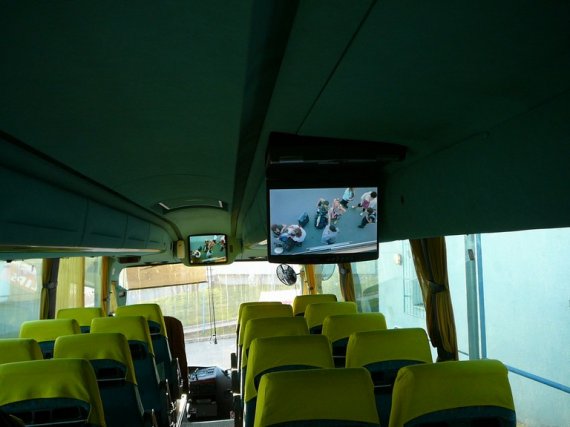 Výměna nefunkční CRT TV za 15"LCD výklopný monitor