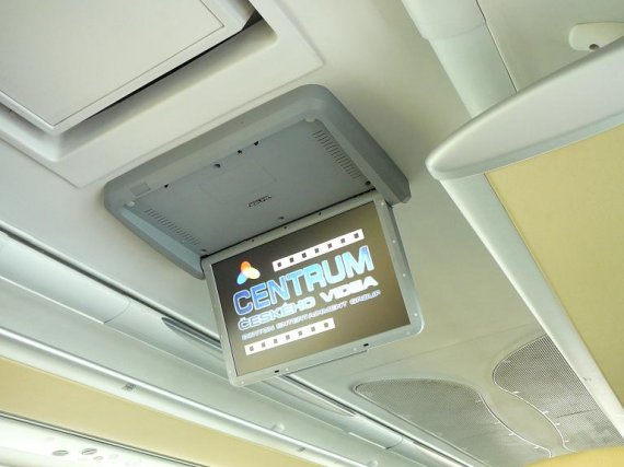 Instalace 19"elektrického stropního monitoru