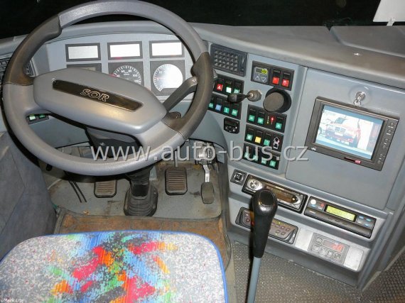 Instalace DVD přehrávače, stropních monitorů, parkovací kamery