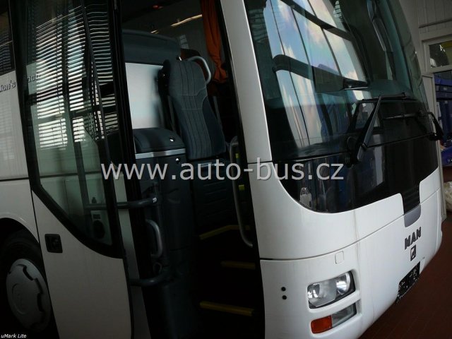 MAN - R08